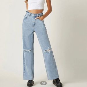 BRAND NEW boyfriend jeans size 32